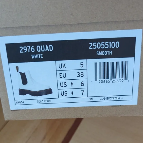 Dr. Martens White Ankle Boots with Black Panels - Picture 5 of 5